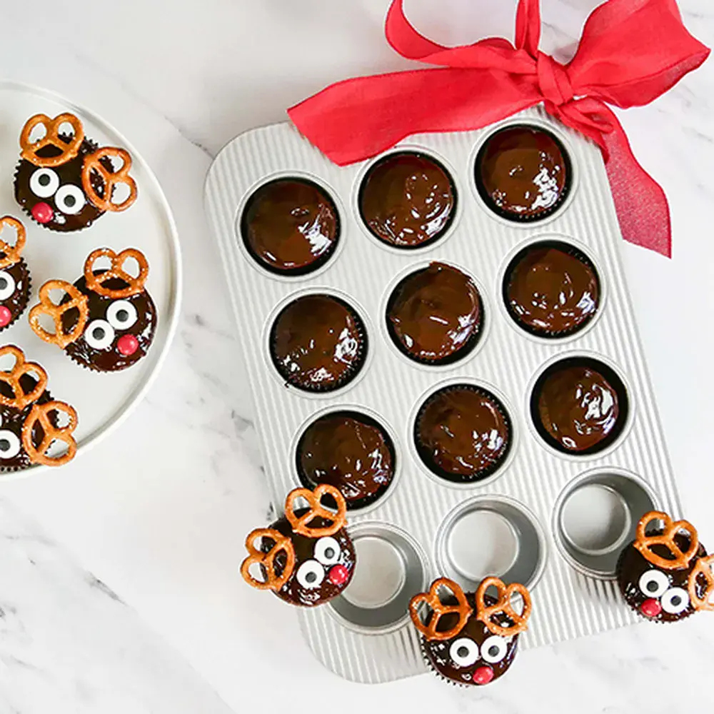  Chocolate Rudolph Cupcakes